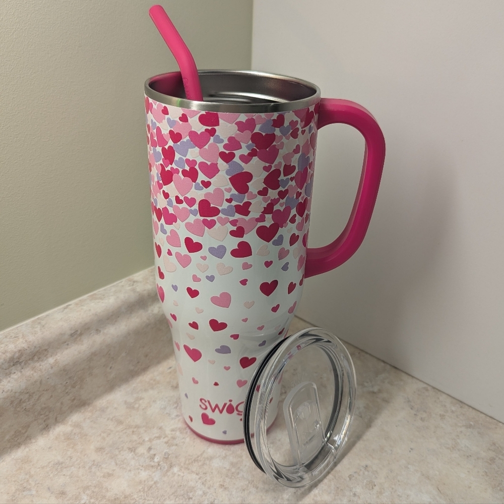 40 oz. MEGA MUG SWIG LIFE Falling Hearts Tumbler